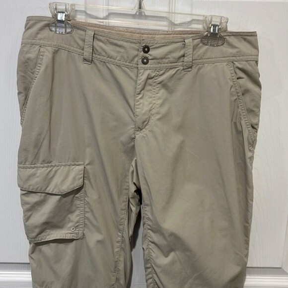 Women’s Columbia PFG tan nylon capri’s size 8 - Picture 3 of 10